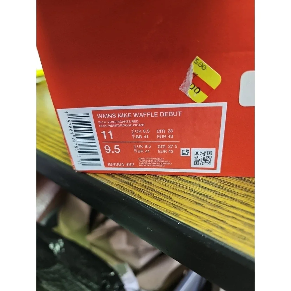 Nike waffle debut